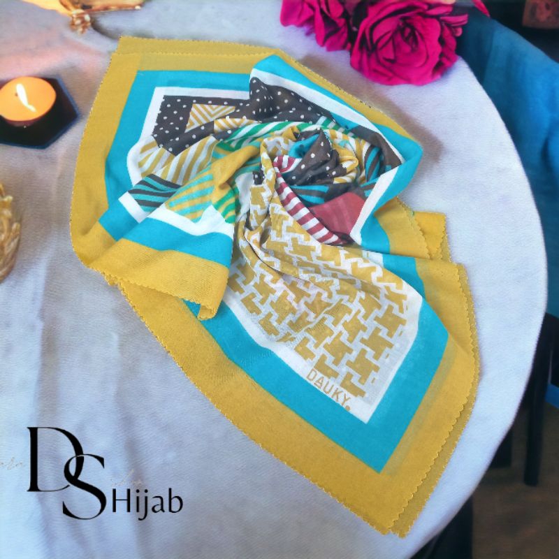 Segiempat voal motif dauky , Zm   elzatta