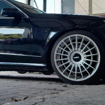 Per Ceper mobil mercy W212 lowering kit Hsr mercedes benz W212 tahun 2010-2016 warna blue