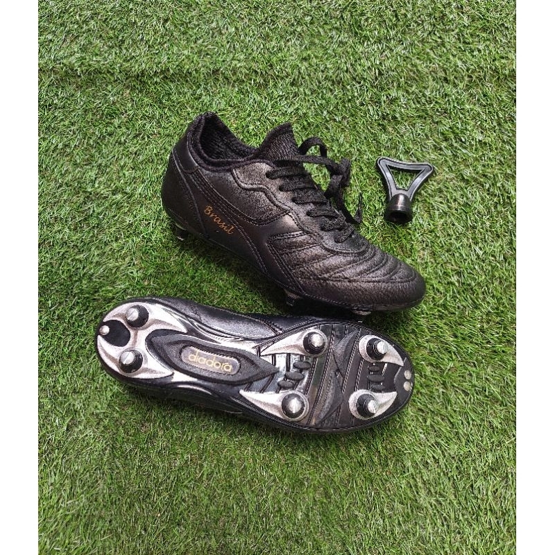 Sepatu bola kulit DDR GO / Sepatu bola kulit premium