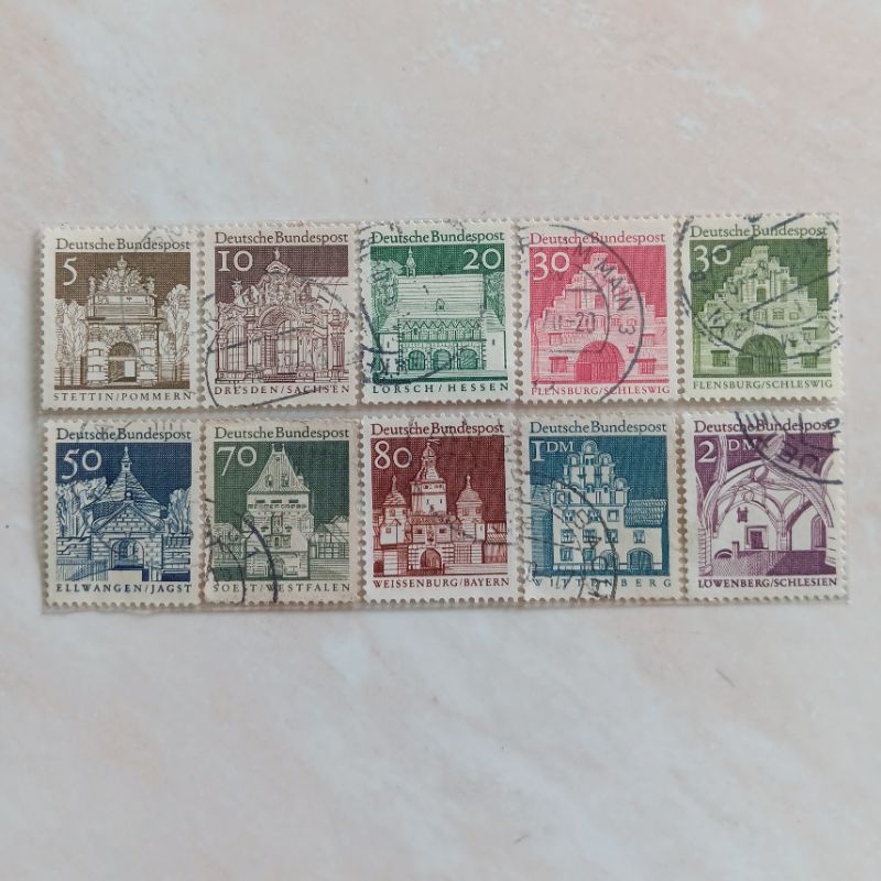 

(AB) Perangko Jerman 1966-1967 German buildings from twelve centuries, large size Set 10pcs Used