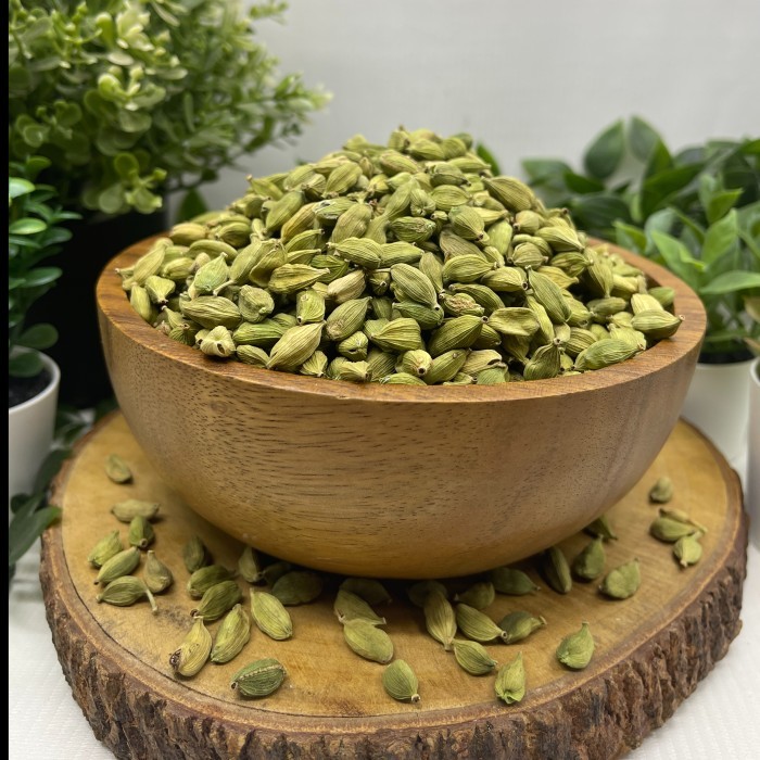 

Locale Farmers Cardamom Seeds Kapulaga Hijau / Arab 100, 200, 500 Gram Bumbu Masak Rempah Asli