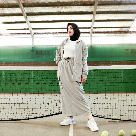 Setelan Olahraga Rok Sporty Muslimah Gowes Jogging Fit XL Lezahrasignature Set Olga Skirt Amanda