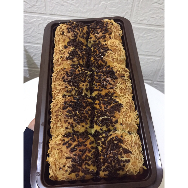 

Bolen pisang keju coklat (full butter)