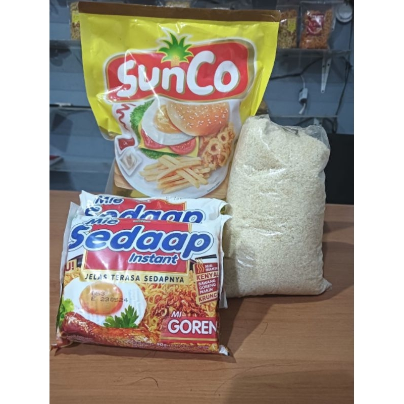 

sembako paket hemat sanco2l.gula1kg.sedap/indomi 2