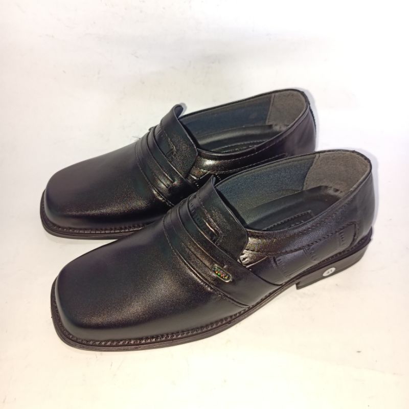 Sepatu Pantofel Elastis Kulit by Cardola/Sepatu Pantofel Kotak/Sepatu Pantofel Kulit Asli/Sepatu Pan