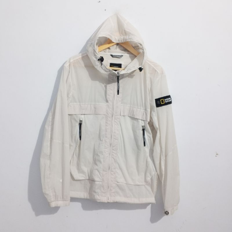 Jaket Natgeo White Wallace