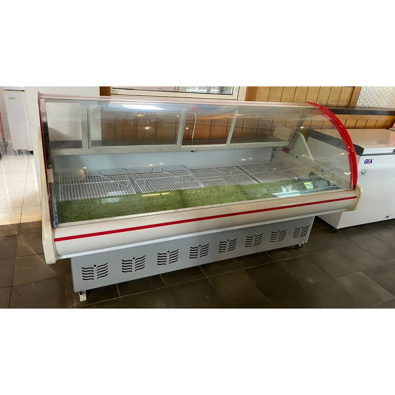 chiller showcase daging snow village second