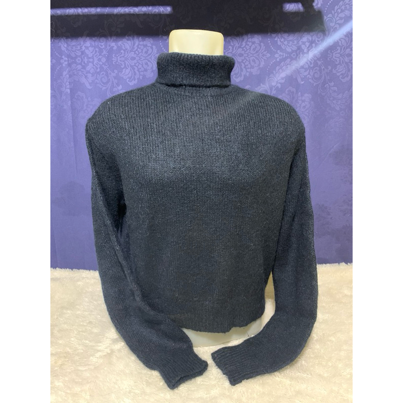 Preloved Rajut Uniqlo u Free manset lembut