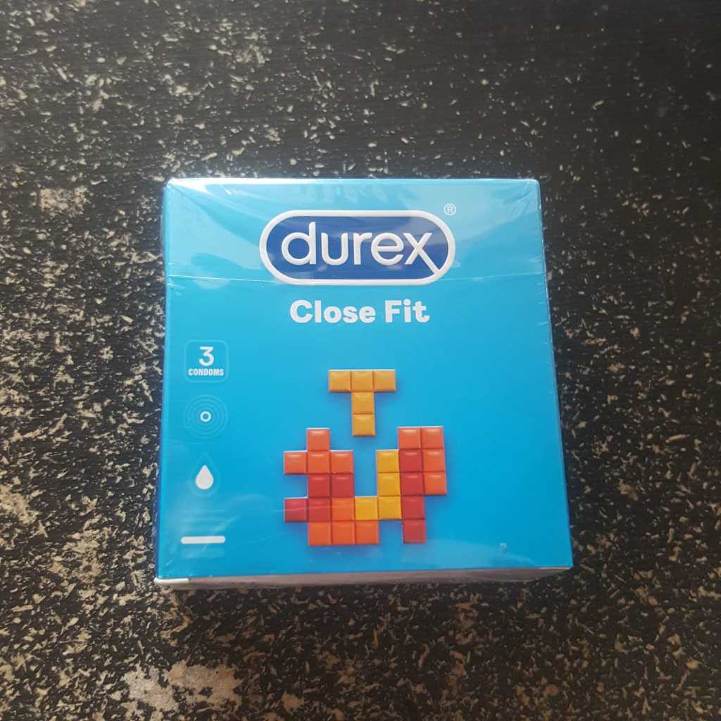 Kondom Durex Close Fit Isi 3