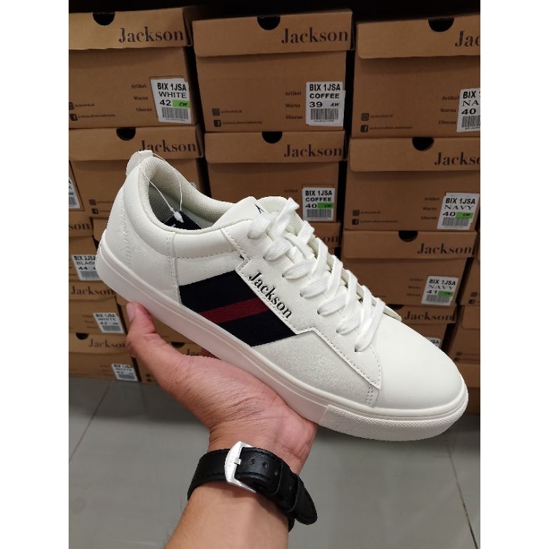 Jackson Sepatu Sneakers Pria