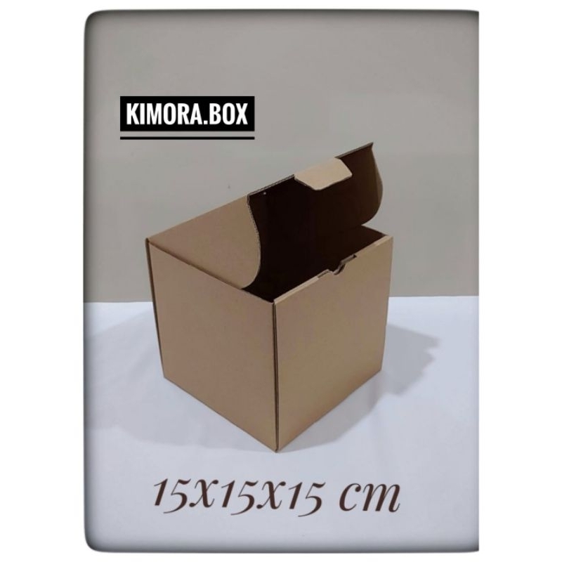 

kardus karton box uk. 15x15x15 cm...model die cut/pizza