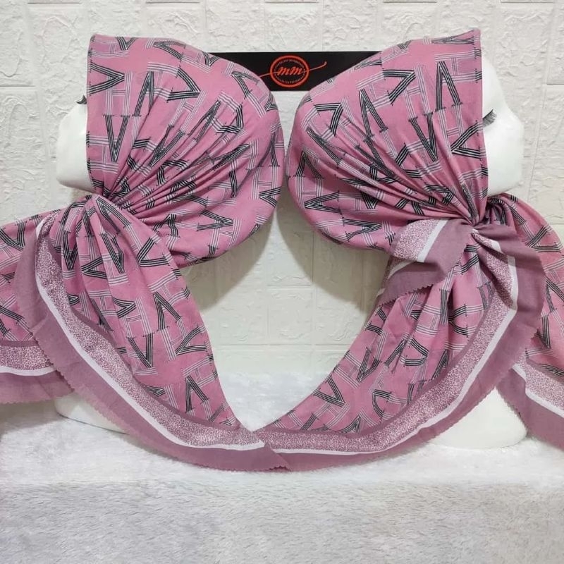 NUANSA PINK hijab segiempat denay voal motif semarang