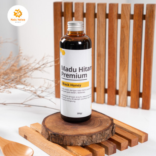 

Madu Hitam Pahit Premium Kalimantan 350gr by madu helwa