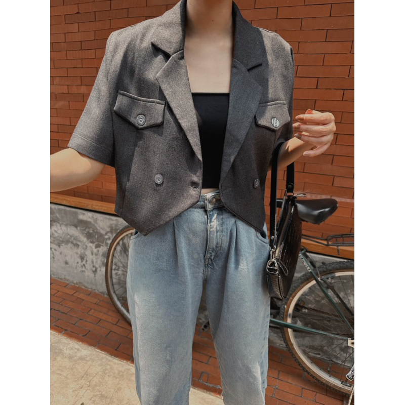 Kate Crop Blazer /Blazer Crop/Outer Wanita/Basic Outer