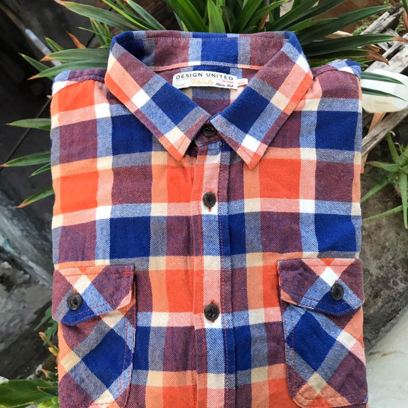 Kemeja Flannel Branded DESIGN UNITED