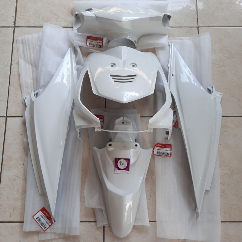 Cover Body Halus Fullset Putih Beat Karbu Gen 2 Original AHM