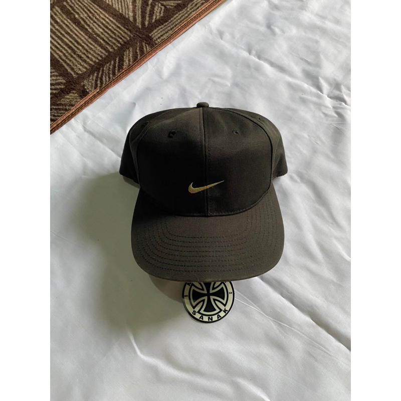 Topi Nike Y2k Small swoosh