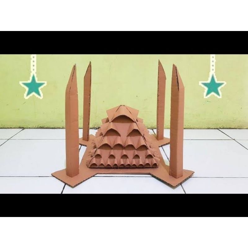 Miniatur Masjid Al-Jabar dari kardus