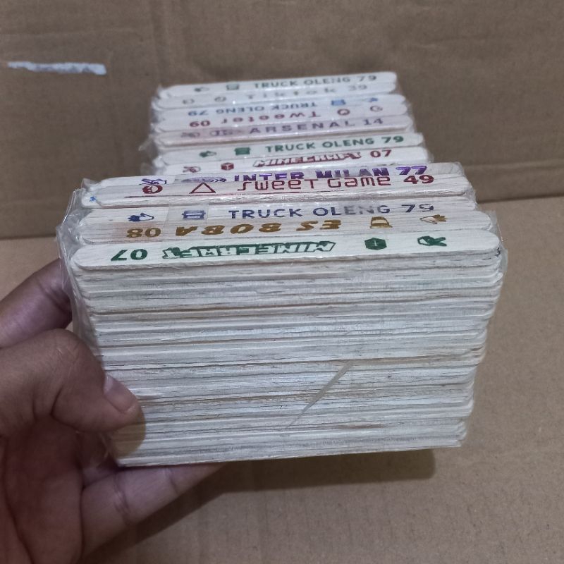 Mainan setik kayu sablon anak isi -/+ 250 pcs / Mainan stik kayu anak