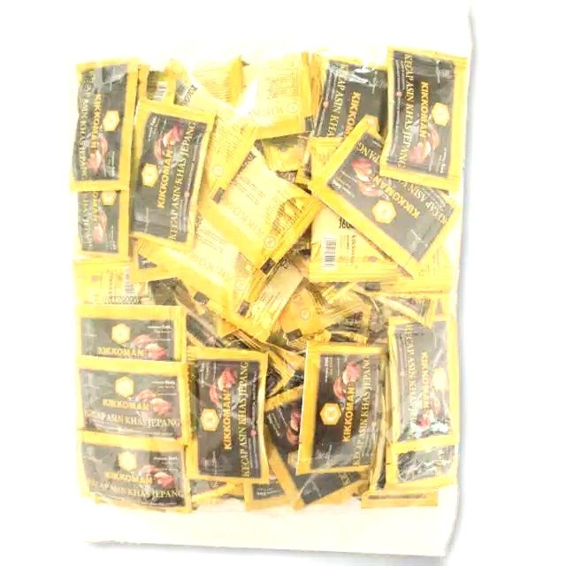 

Kikkoman kecap asin sachet isi 100 pcs ( 1 pack besar)