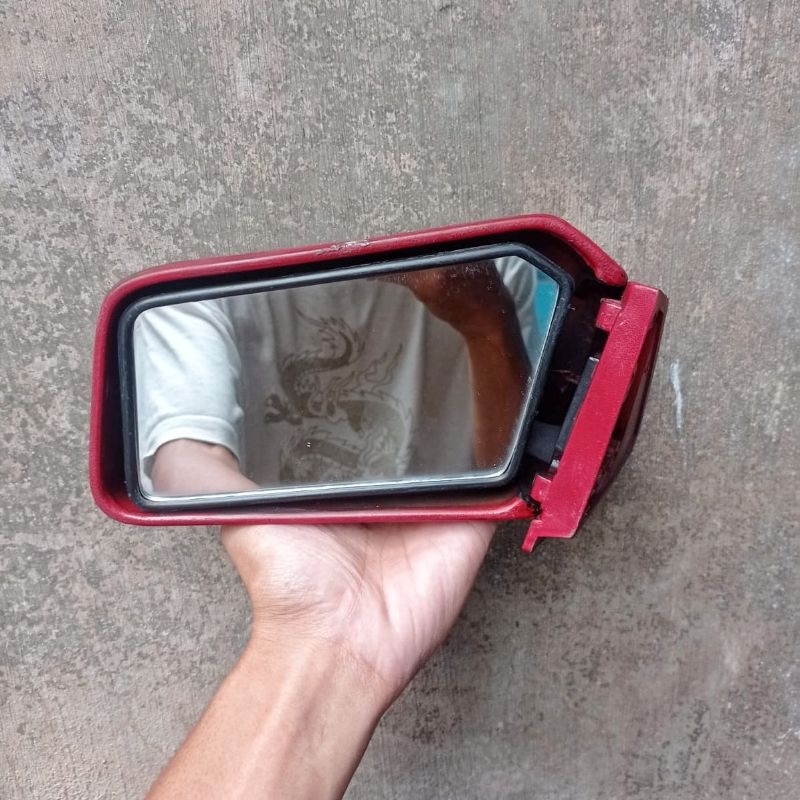spion kiri Toyota Corolla DX Mitsubishi Lancer SL bekas