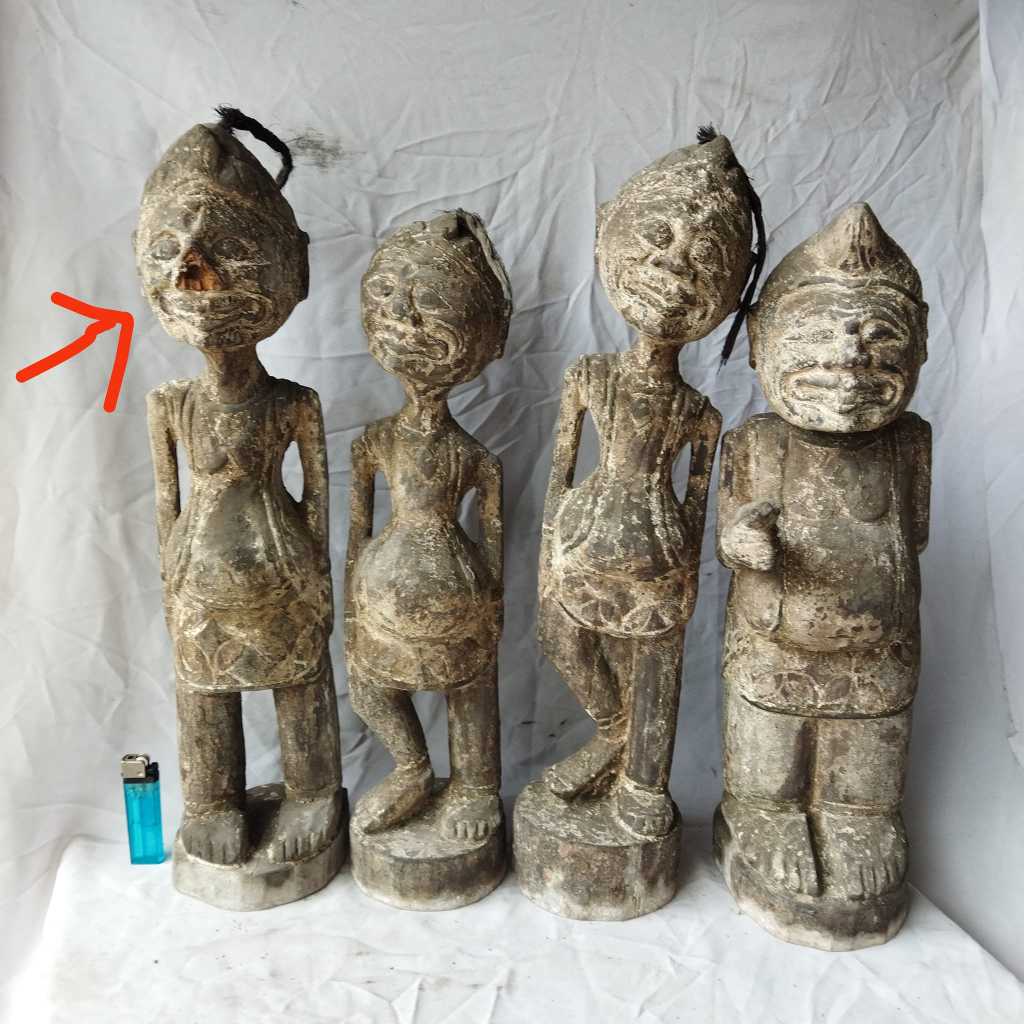 Pajangan Vintage Patung kayu Punokawan Primitif