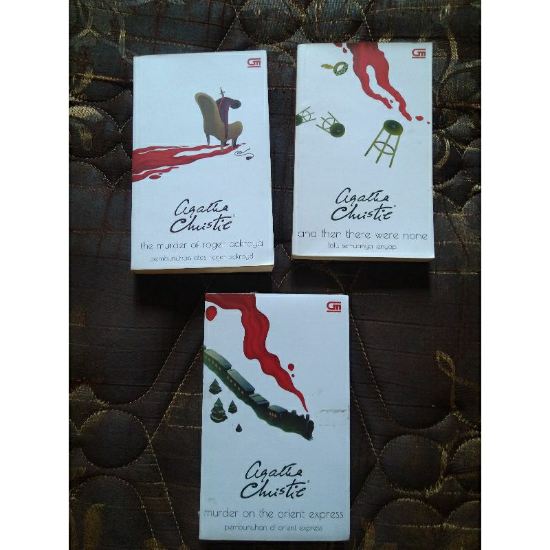 Pre-Loved Set Novel Agatha Christie