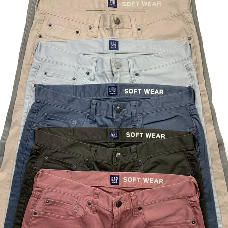 GAP SOFTWEAR CHINO PANTS