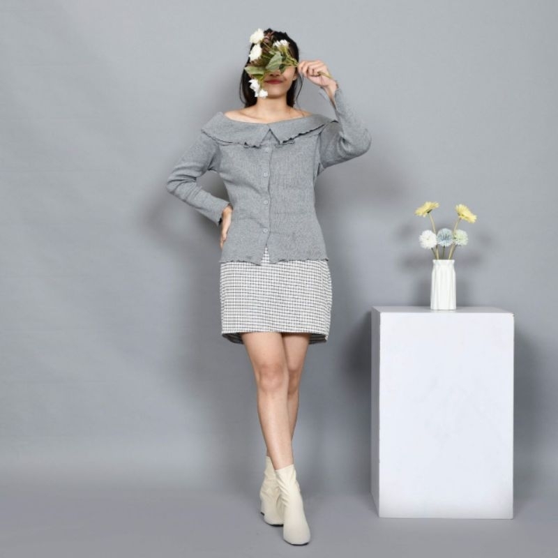 yoenix X michelecaren caren off shoulder tops