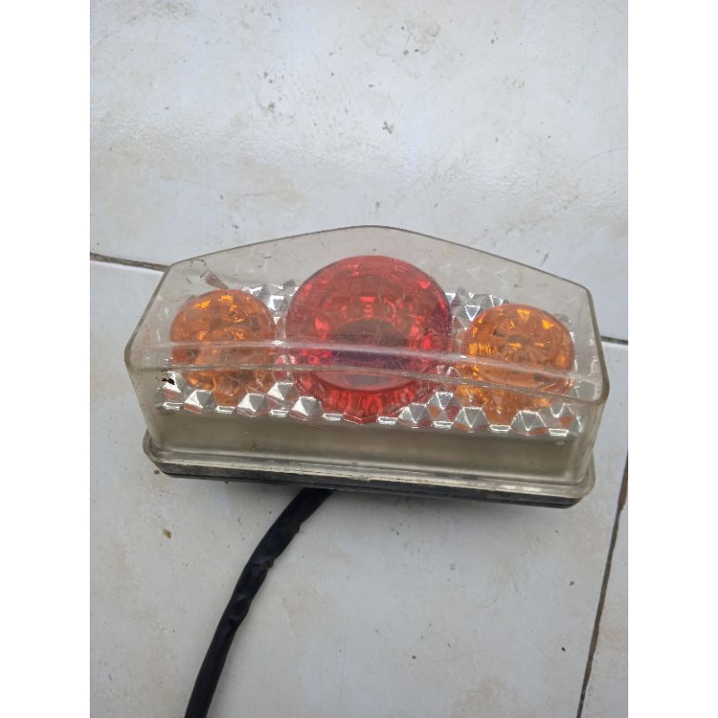 lampu belakang Rx king variasi. lampu stop Rx king variasi kondisi bagus