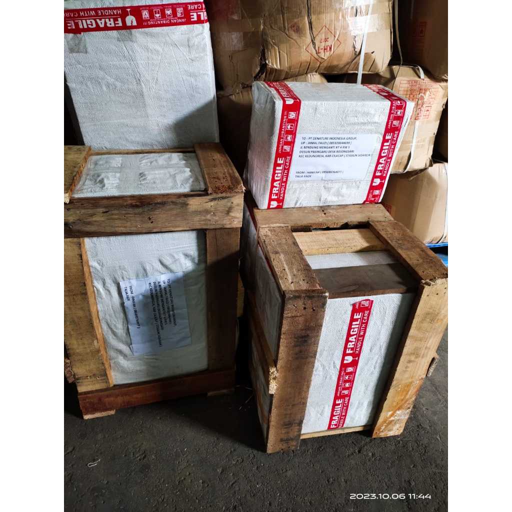 

PACKING KAYU / PALET KAYU UNTUK UNTUK MENGURANGI RESIKO BARANG PECAH RUSAK