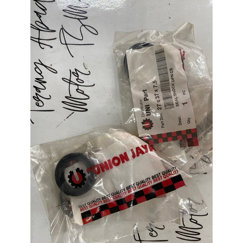 SEAL SHOCK DEPAN CB (27 x 37 x 7.5) UNI Part