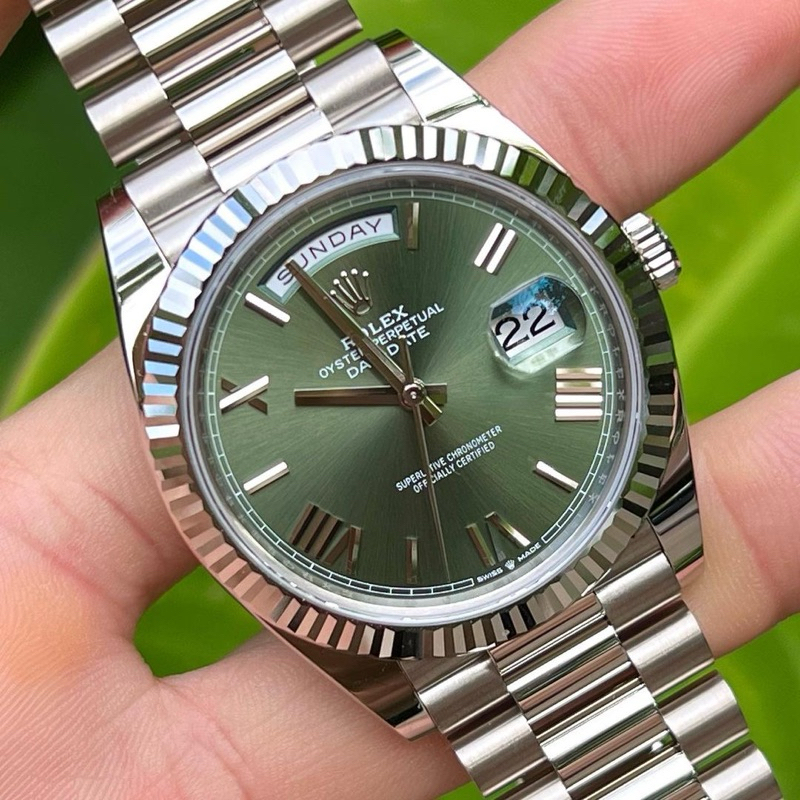 Rolex Day Date 40MM White Gold Olive Green Dial 228239 Fullset King Swiss