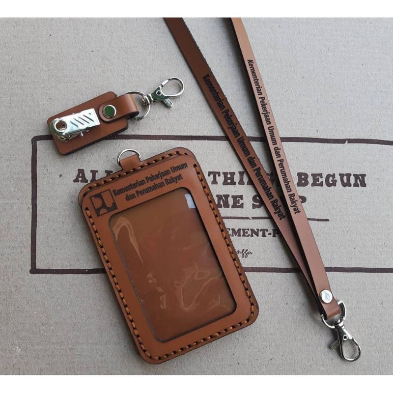 

ID CARD HOLDER KULIT ASLI - Gantungan kartu kulit - Name tag kulit CUSTOM LOGO