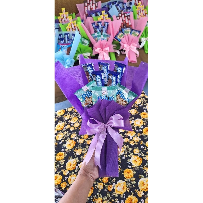 

Bouquet / Bucket / Buket snack murah (bisa custom isi)