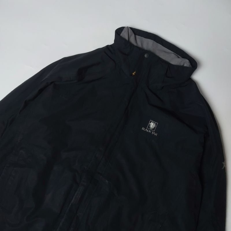 Jaket Outdoor Black Yak Goretex Original