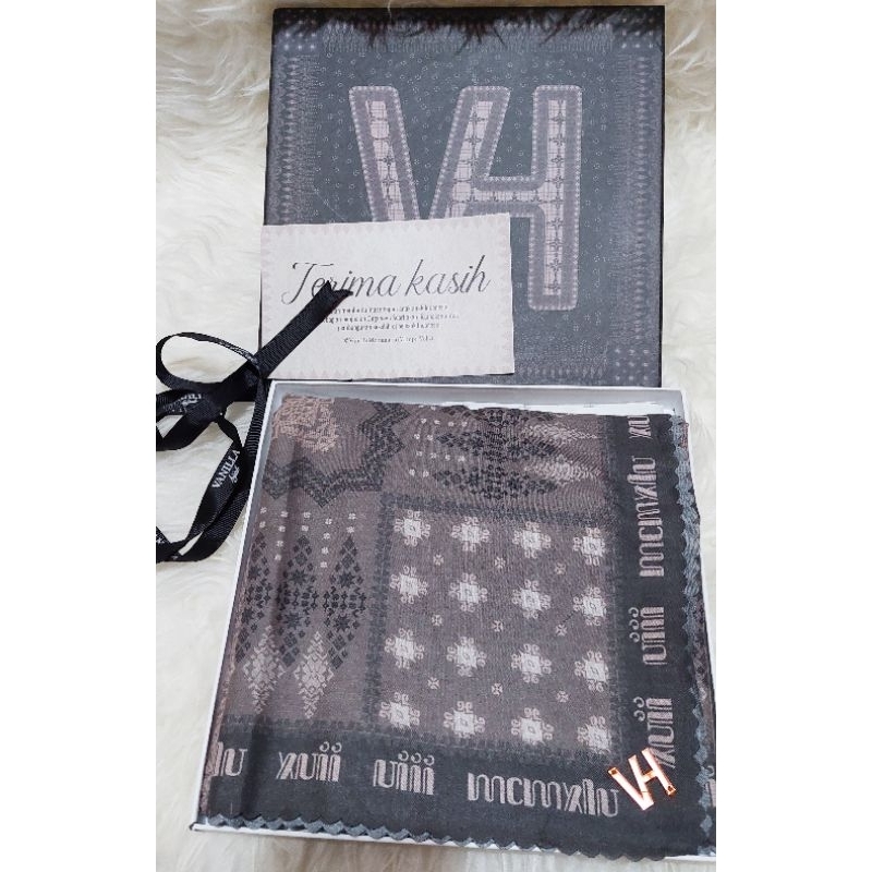 Dirgahayu Scarf Vanila Hijab - Bajawa Mauve - Preloved