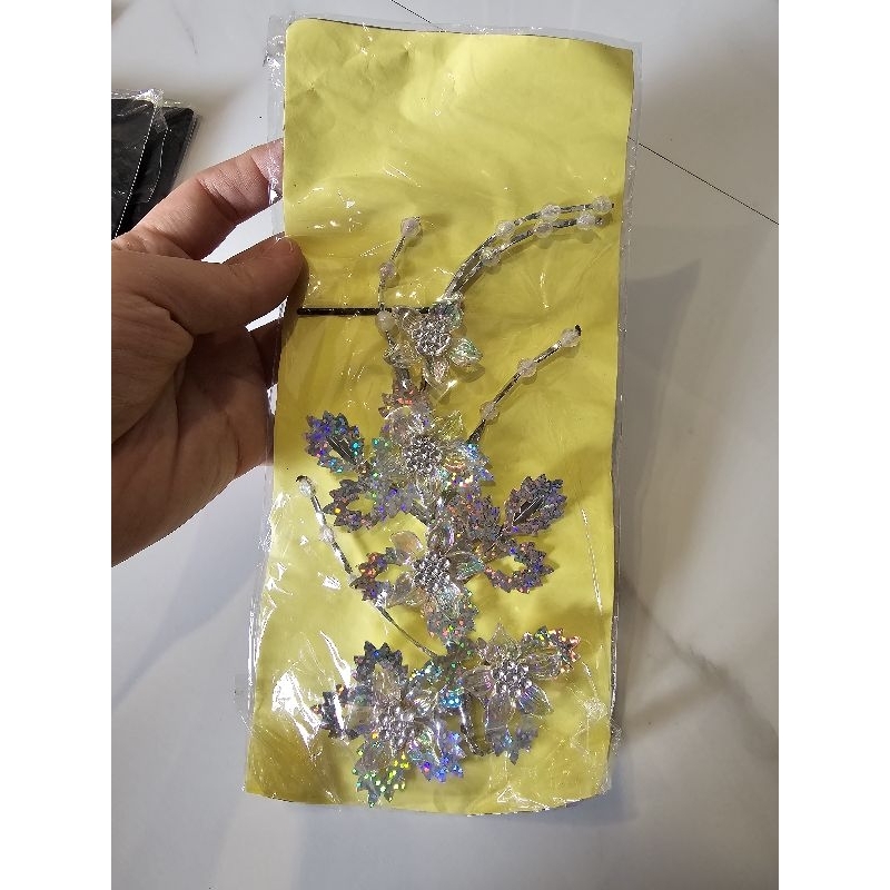 tusuk konde / mahkota rambut / hiasan rambut / aksesoris rambut manik