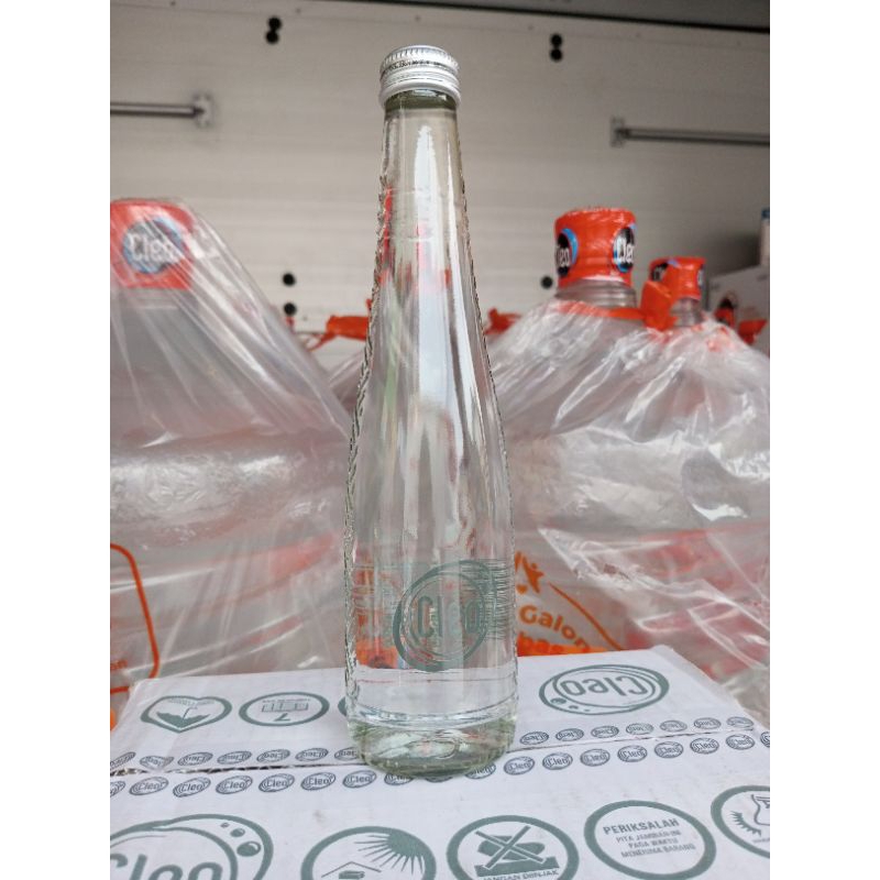 

Cleo glass 330ml 1 dus isi 12 botol / air mineral / air minum