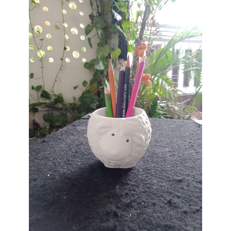 

Tempat pensil estetik/tempat bulpoint/vas bunga estetik/vas karakter domba.