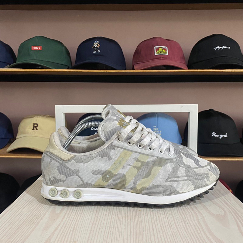 ADIDAS LA TRAINER CAMO
