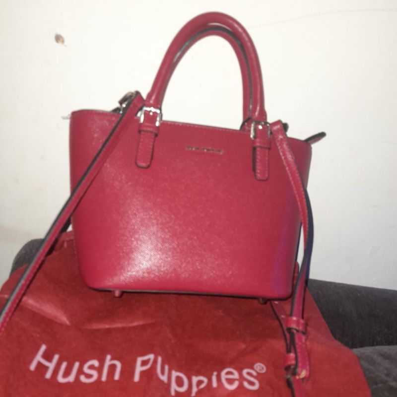 tas hush pupies maroon