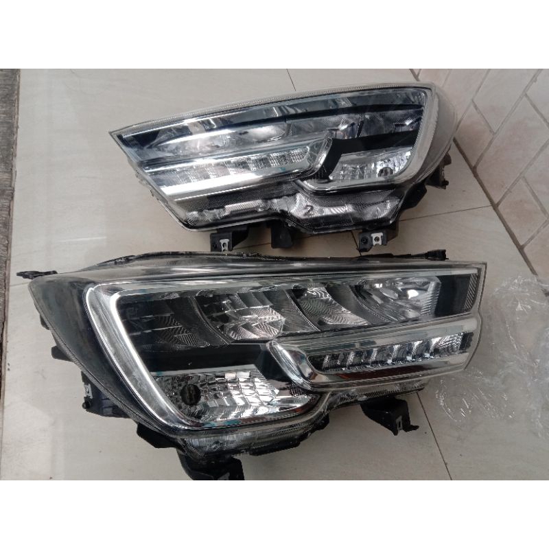 headlamp  lampu depan Suzuki XL7