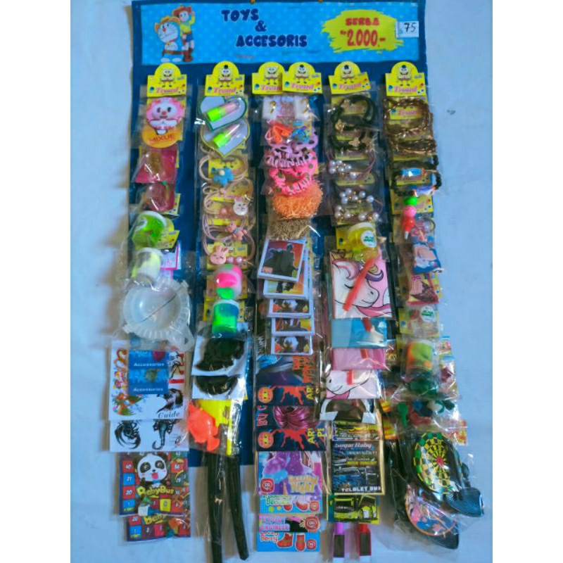 Mainan dan aksesoris serba 2000