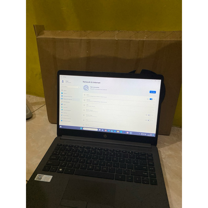 Laptop HP RAM 4 SSD 512
