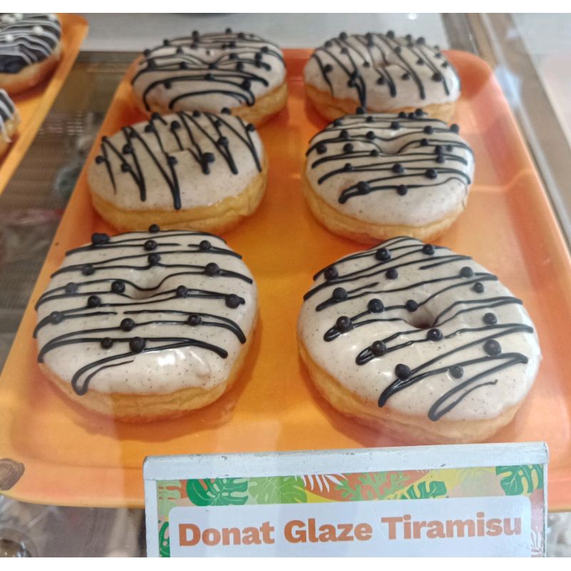 

Donat Glaze Tiramisu Suzana Bakery