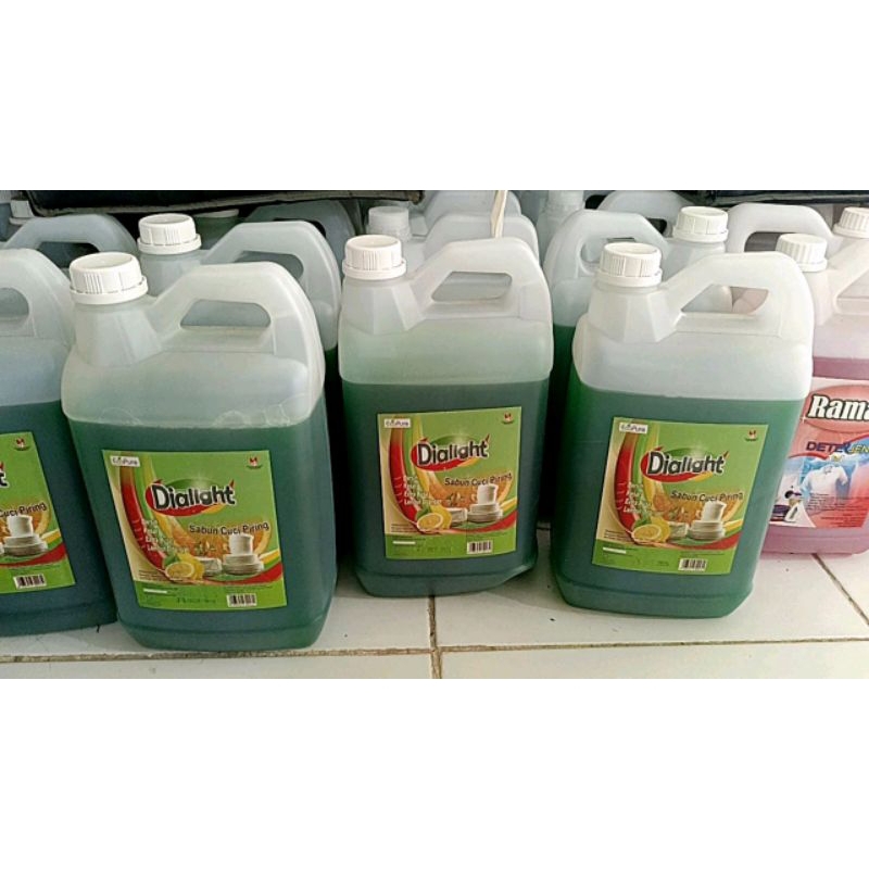 Dialight sabun Cuci piring 5 Liter