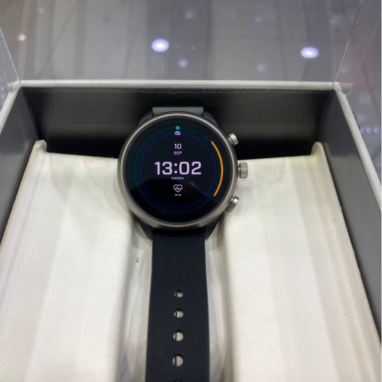 FOSSIL WATCH GEN 4 41MM SECOND SEKEN MULUS FULL SET REALPICT SMARTWATCH