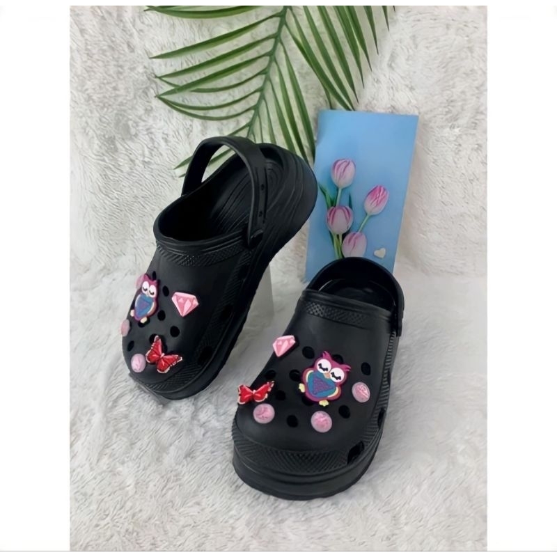 SANDAL BAIM CROCS WANITA