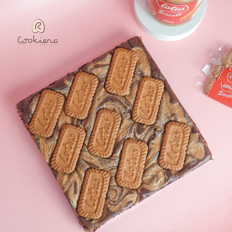 

FUDGy BROWNIES TOPPING